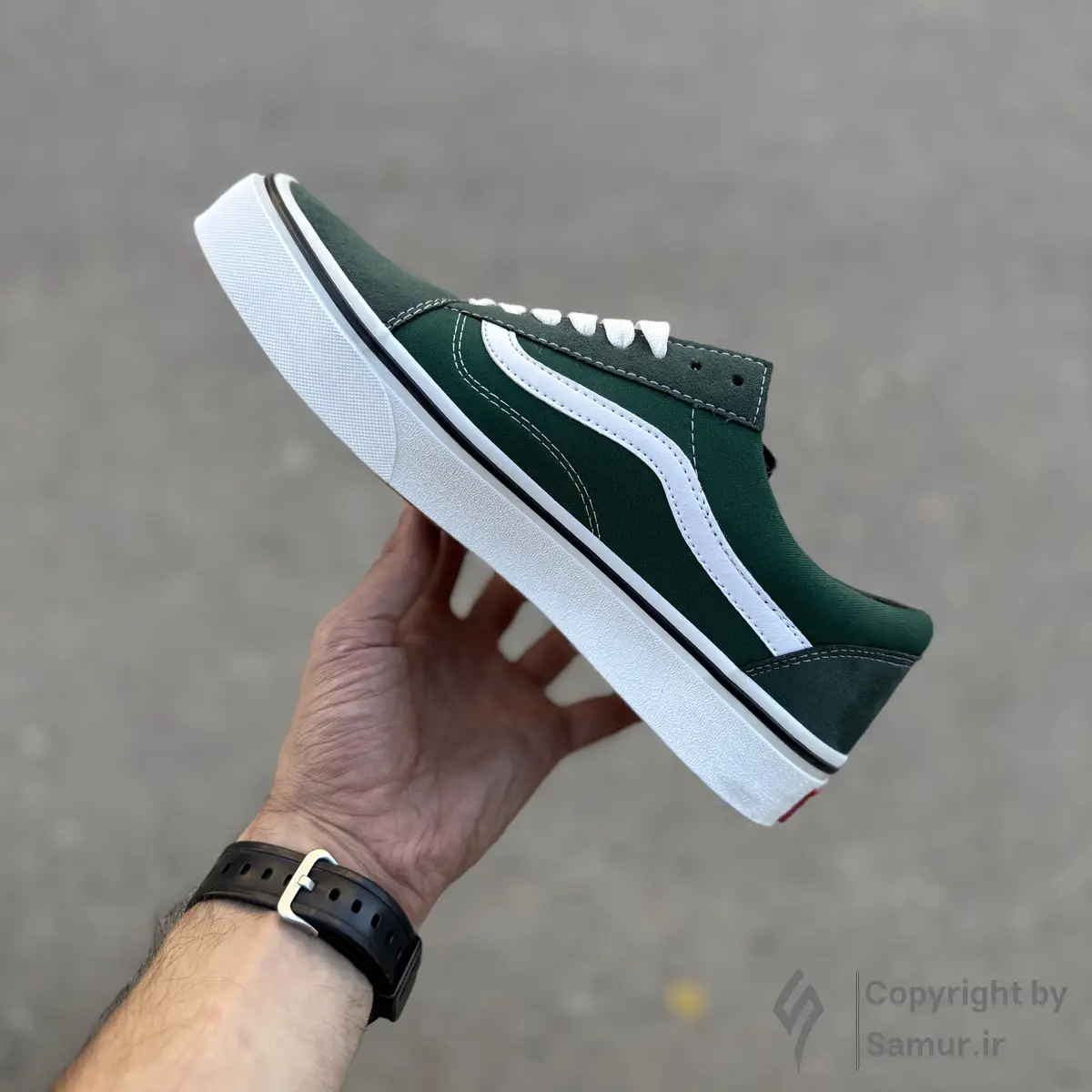 گالری تصاویر کتونی ونس اولد اسکول سبز سفید